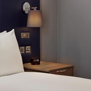 Queen Room Mobility Access